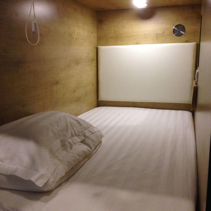 Хостел Cube Bed Station & Tours Sdn Bhd Семпорна Экстерьер фото